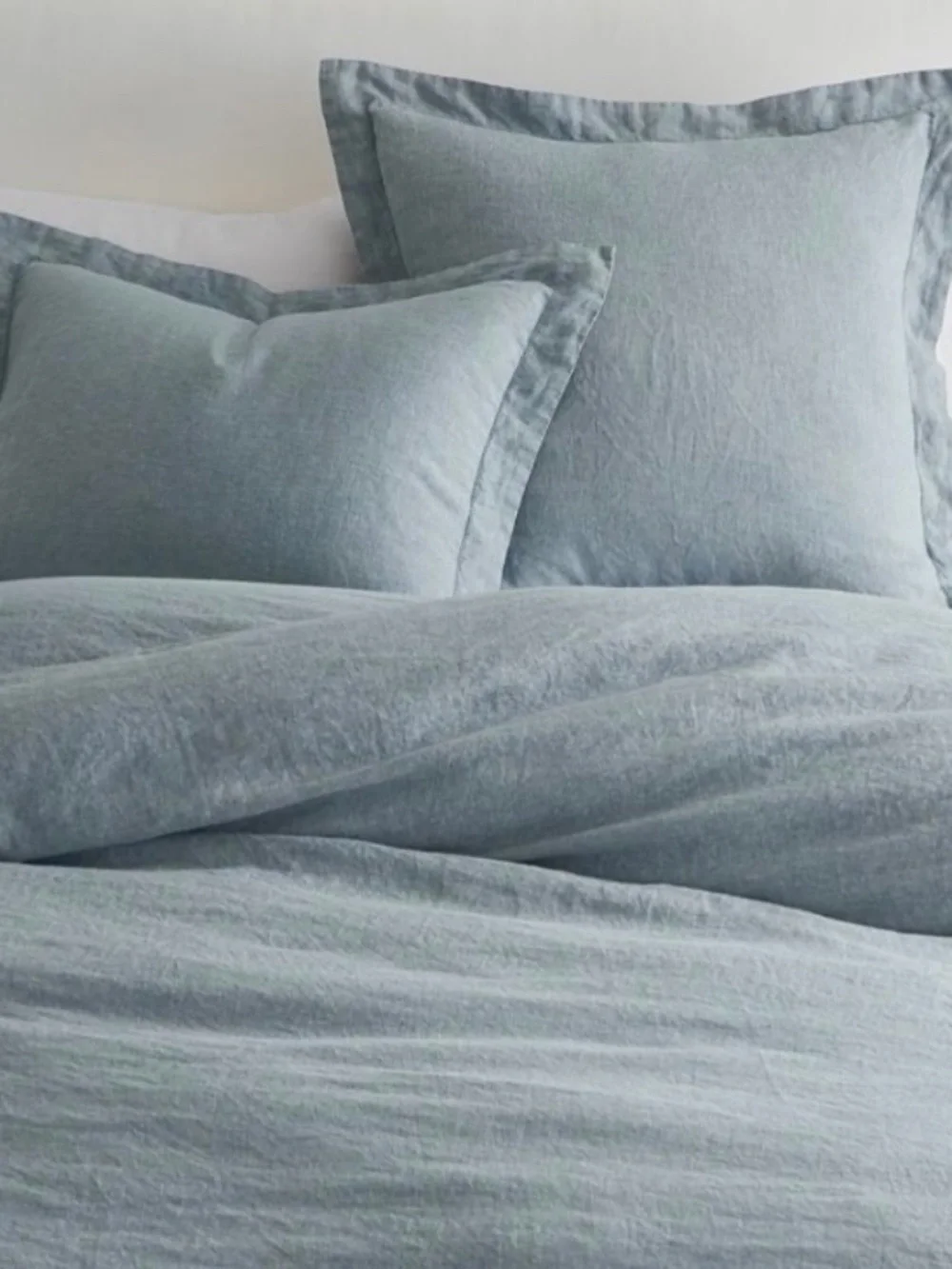 Pottery Barn King Belgium linen king size duvet cover and three euro shams.